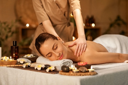 60 Minutes Massage: 45 Minutes Body + 15 Minutes Feet - Family Health Massage