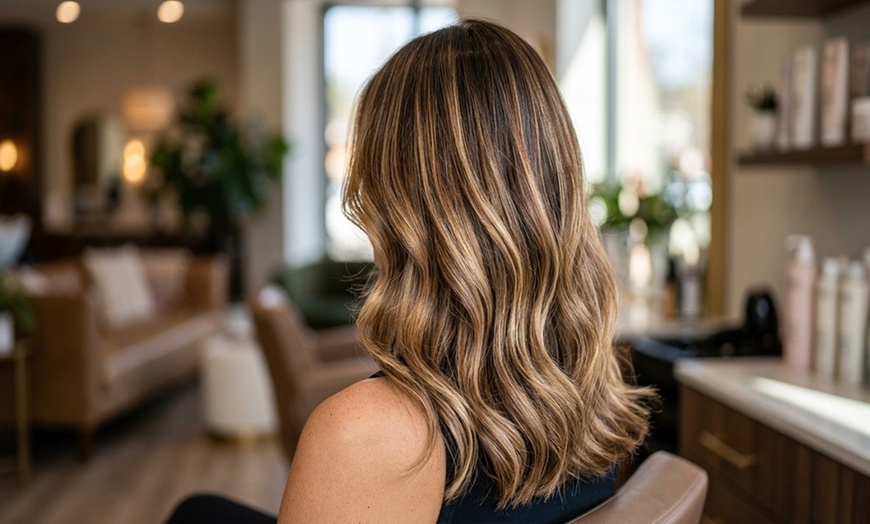 Image 3: Women's Hair Condition & Blow Dry w/w/o Cut, Highlights or Color 