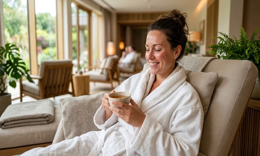 Image 6: Unwind in Bliss: Experience 60-Minutes Custom Combo or Couples Massage