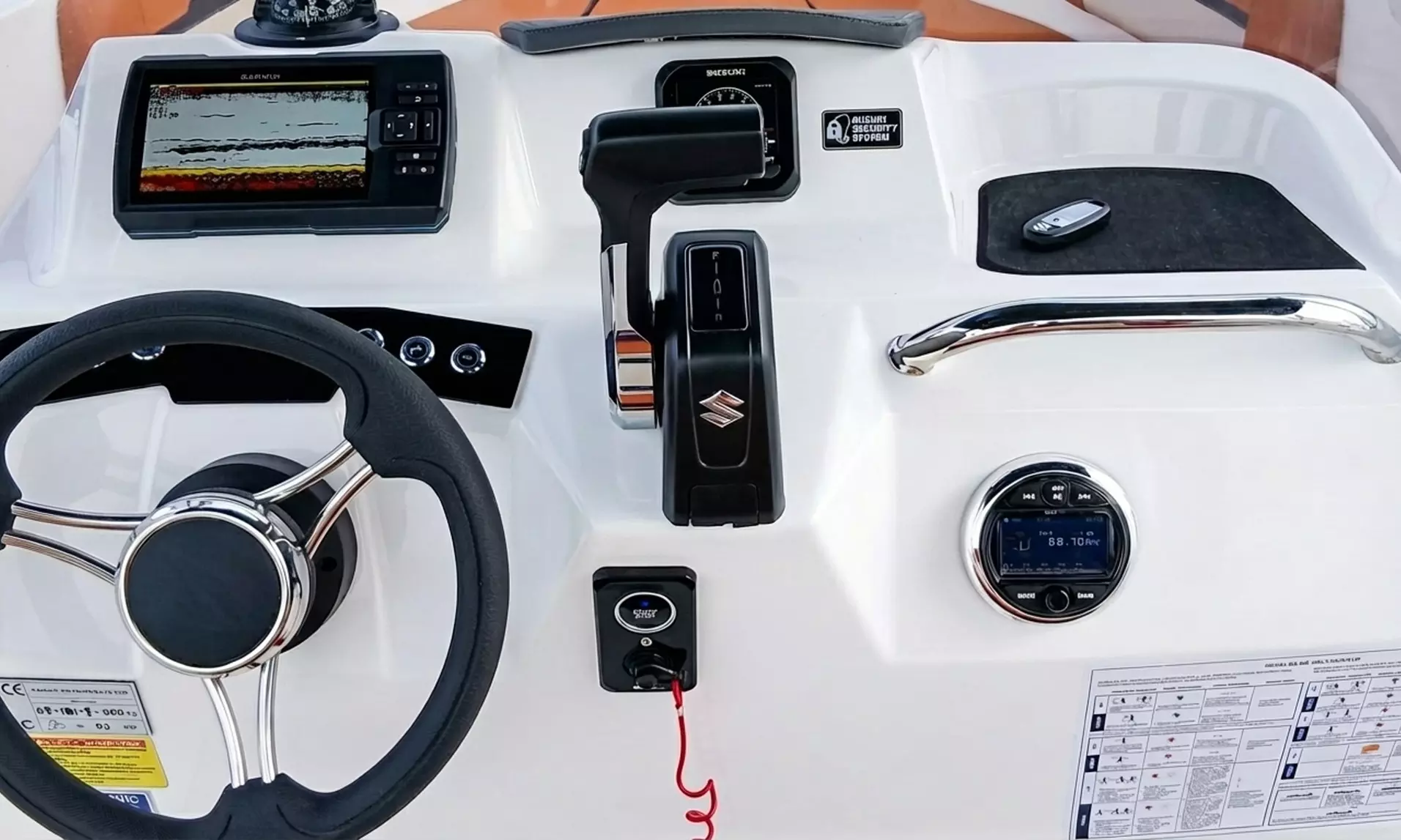 Alquiler de barco privado con licencia y tabla de wakeboard para 6 pax