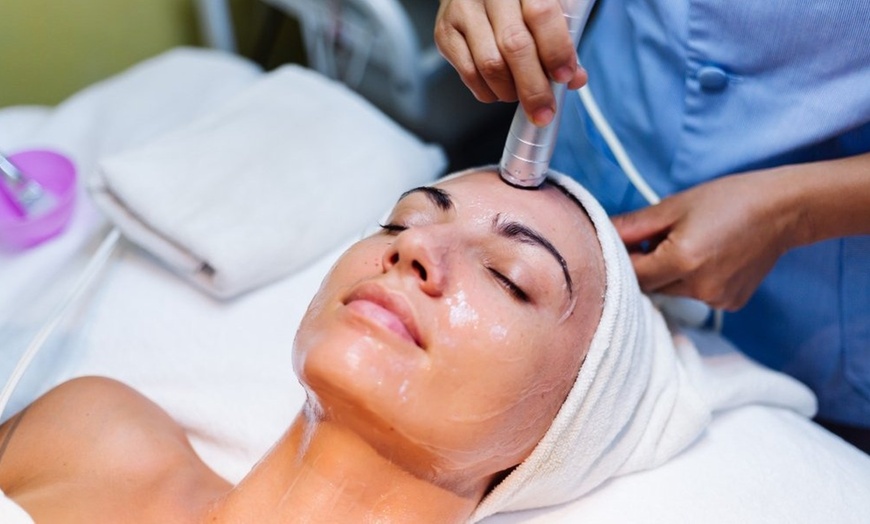 Image 3: Get One, or Two Non-Invasive HIFU Face & Neck Skin Tightening Session