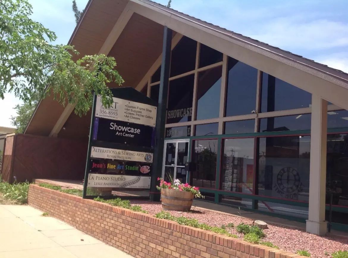 Create & Learn: Painting Workshops or 1-Month Class Pass