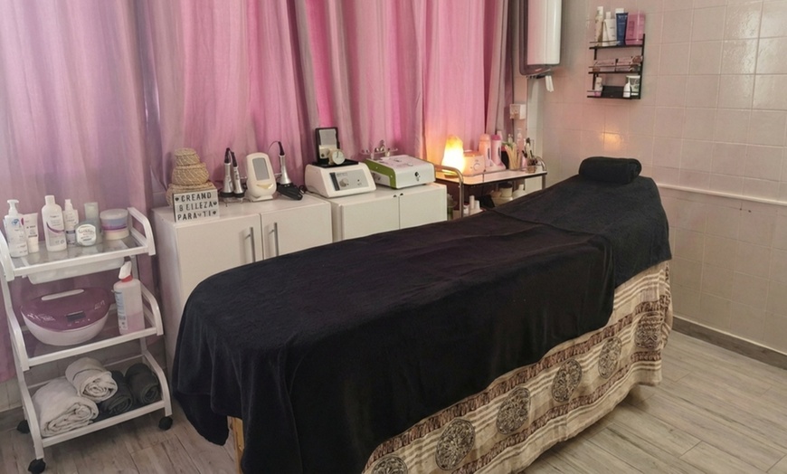 Image 3: Radiofrecuencia facial INDIBA con masaje o maderoterapia facial