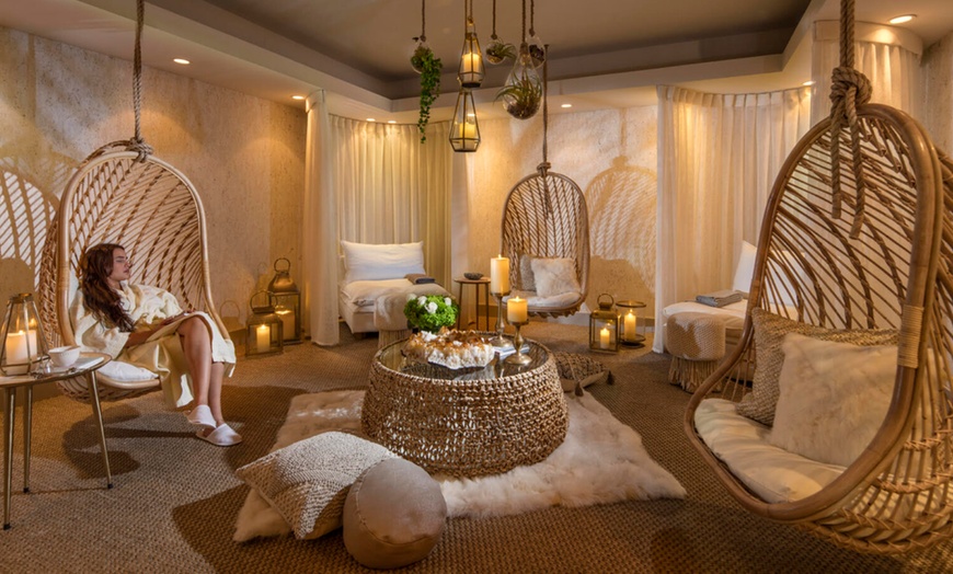 Image 3: Unwind with an Amenities Pass and 60-Minute Body Scrub at K'alma Spa