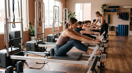 30-Day Introductory Membership: 4 Pilates Reformer Classes - FLX Move