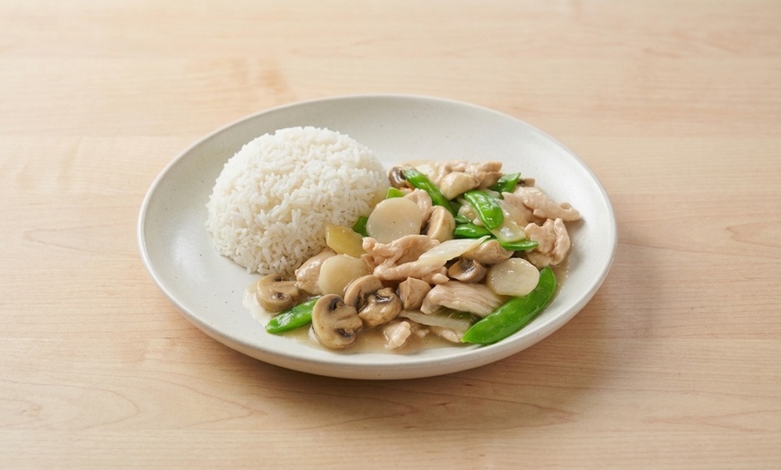Image 5: Treat yourself to Seafood Boils & Chinese-American Dishes in Des Peres
