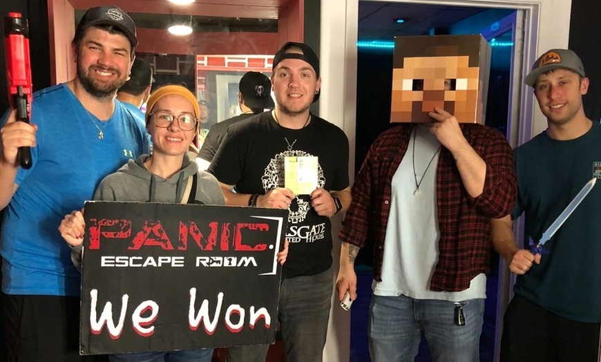 Image 4: Private Escape Games with Epic Stories in Hoffman Estates