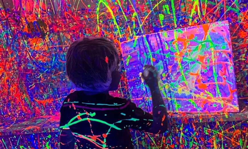 Image 7: Creative Paint Splattering Fun, Essential Materials Included