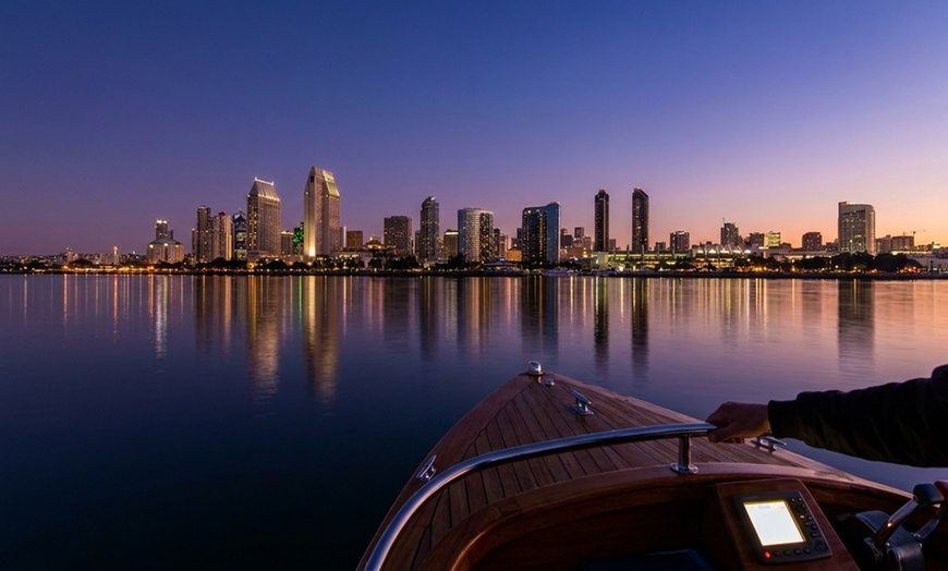 Image 4: 90-Min  Electric Private Boat Rental for Up to 10 People