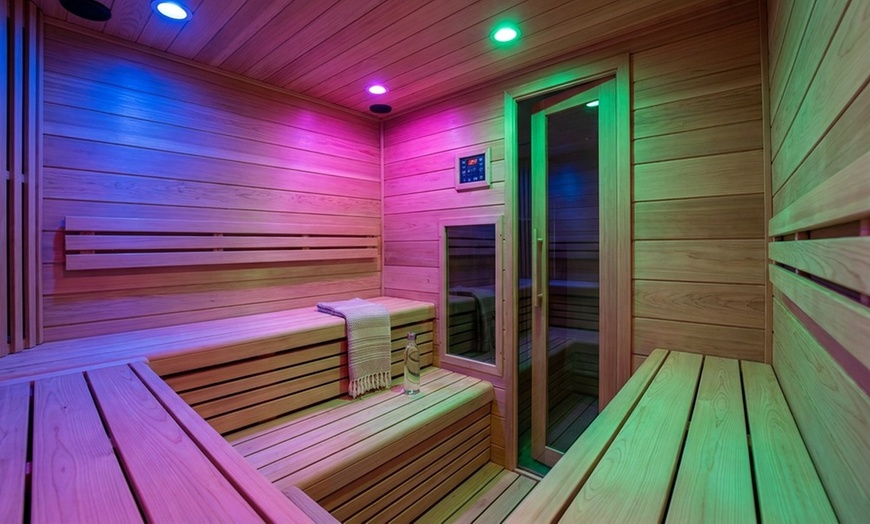Image 6: Clear up Your Skin and Lungs with Halotherapy!