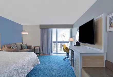 Partial Ocean-View King Balcony Room