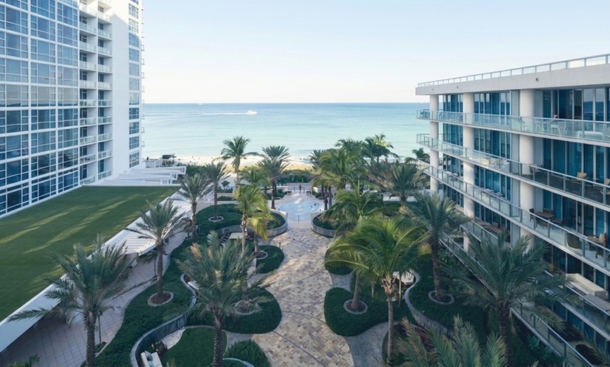 Image 8: Father's Day Wellness Escape: Healing Session, Massage & Resort Access