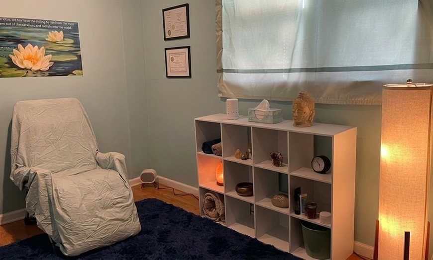 Image 2: 60-Minute Foot Reflexology Session in a Tranquil, Private Space
