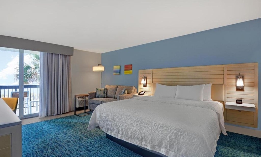 Image 17: Jacksonville Beach Oceanfront Hotel with Lagoon Pool