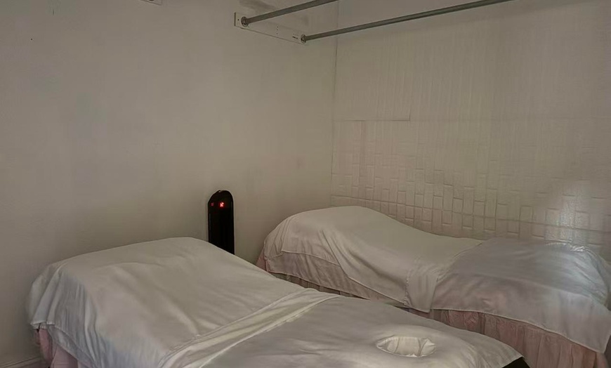 Image 9: Full Massage for Relaxation & Tension Relief