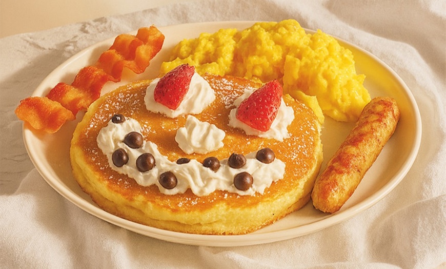Image 4: Spend on food and drink at IHOP