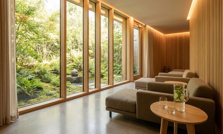 Image 2: One 60 Minute Swedish Massage at Hand & Stone Massage And Facial Spa