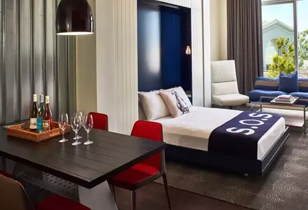 Zephyr King Room