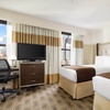 Image 21: Midtown NYC Hotel near Penn Station and Times Square