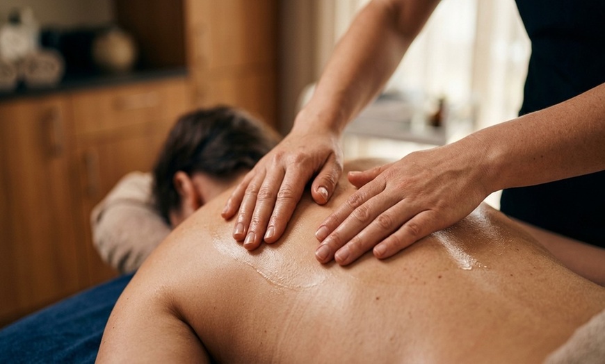 Image 6: 60 or 90-Min Couples Massage: Swedish, Deep Tissue, or Hot Stone