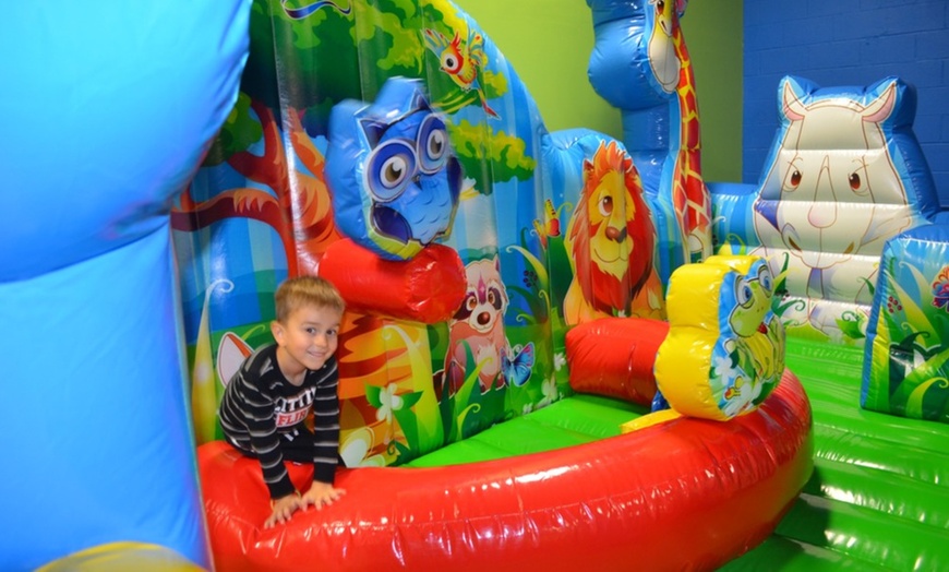 Image 2: Children's Indoor Playground Fun in New England