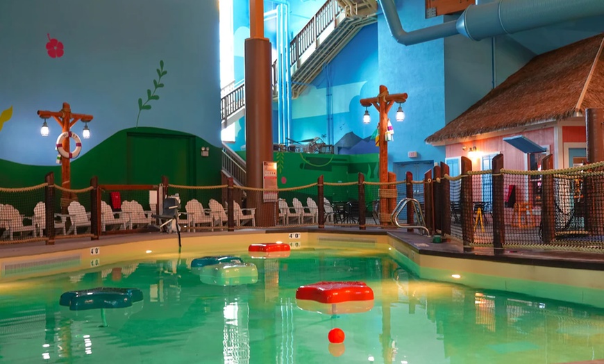 Image 19: Ultimate Family Getaway with Daily Waterpark Passes!