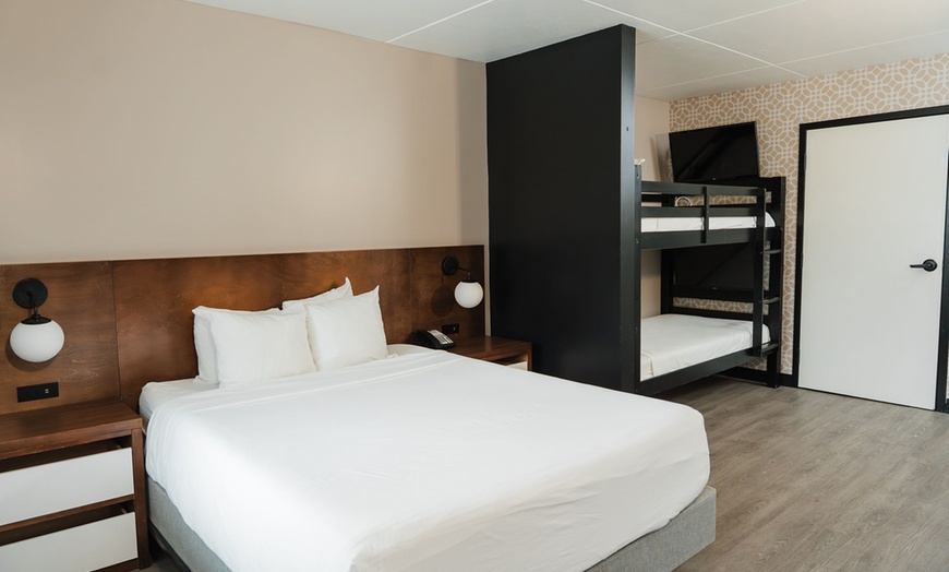 Image 9: Member-Only Deal: Dutch Wonderland Inn in Lancaster –Family-Friendly 