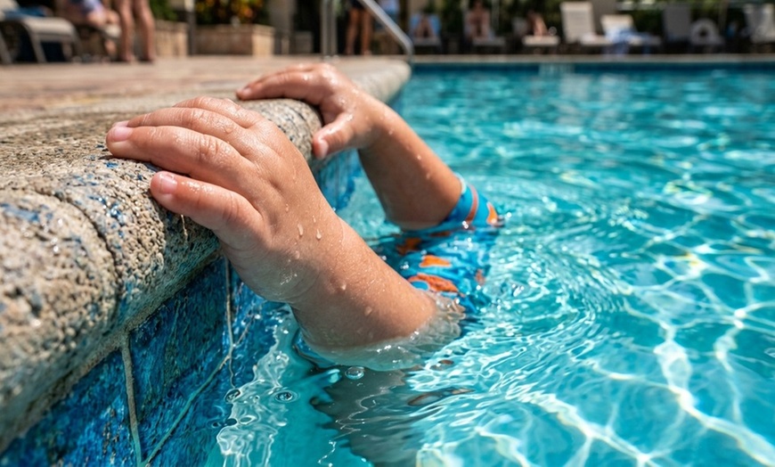 Image 6: 30-Minute Kids’ Swim Lessons: Group or Private Skill-Building