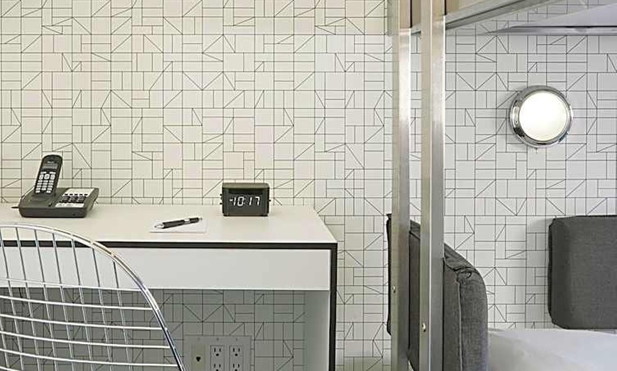 Image 10: Pod Hotel in NYC Midtown East near Grand Central