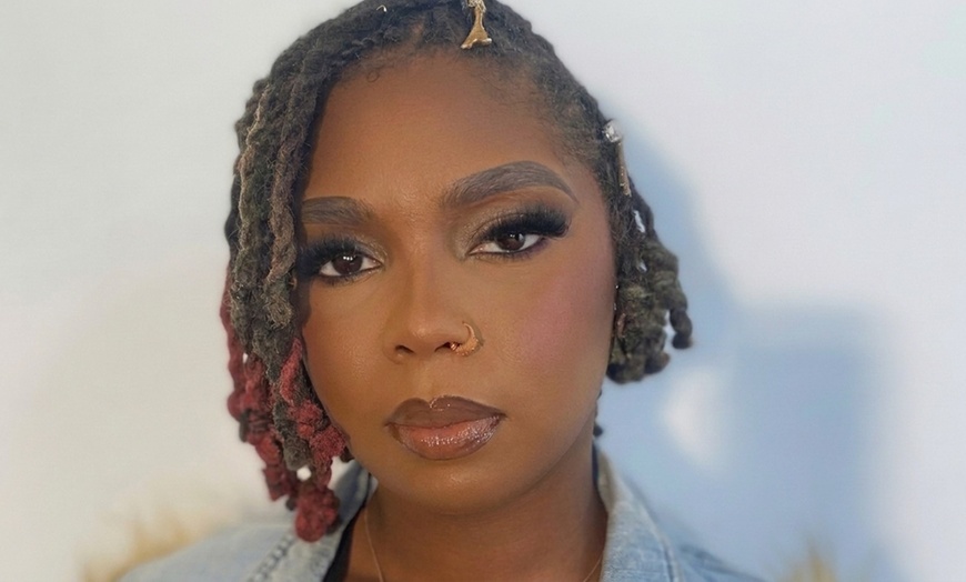 Image 17: 90-Min Naturally Me or Soft Glam Makeup Application