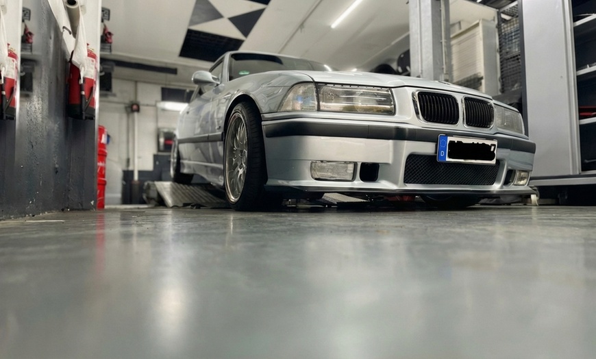 Image 4:  Innen- und/oder Außenaufbereitung für 1 Fahrzeug