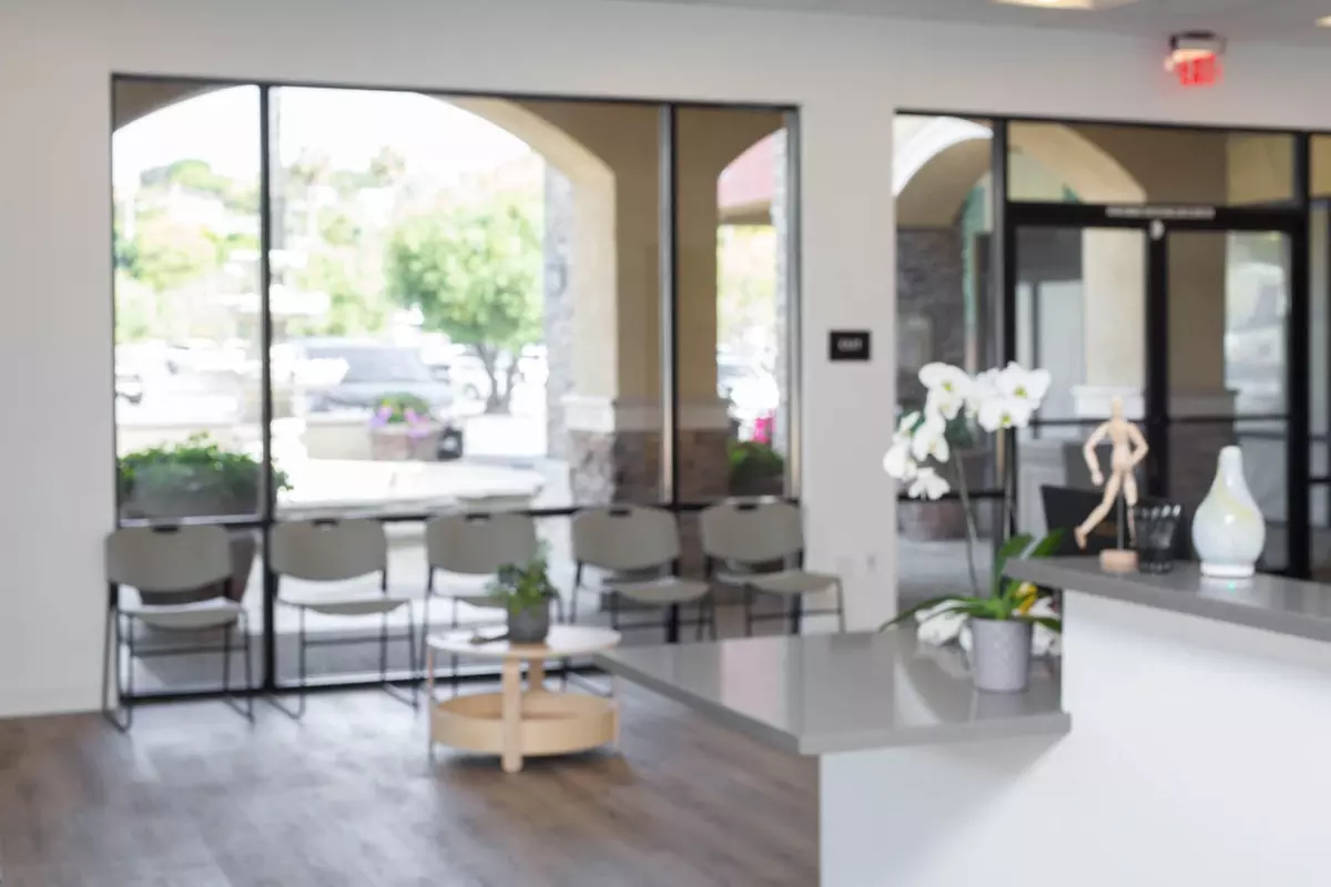 Refresh Your Look with ClearGlow Salicylic or Glow & Go Glycolic Peel