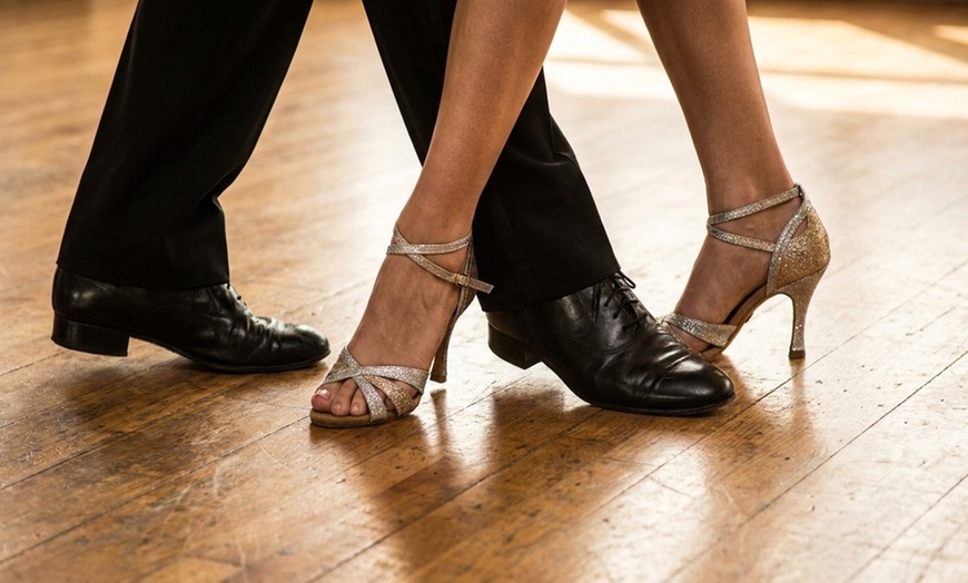 Image 3: Learn Salsa or Bachata Dance in Orange County - Fun Classes