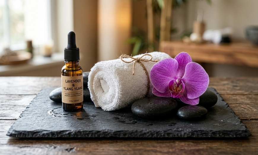 Image 6: Customized 60 or 90-Min Massage with Soothing Steam Eye Mask