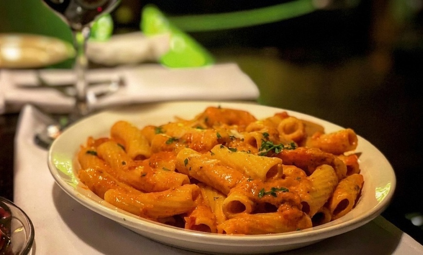 Image 3: Dining Credit: $50 for 2 or $100 for 4; Valid Sun-Thurs for Dine-In