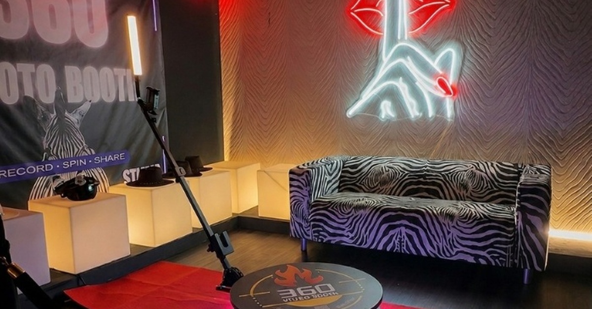 Karaoke privado con snacks, bebida y vídeo 360 en Málaga