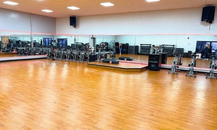 Image 2: One Month Gym Access with Cardio and Weight Training
