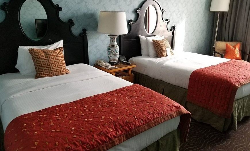 Image 13: Boutique Hotel in San Francisco SoMa with Rooftop Pool