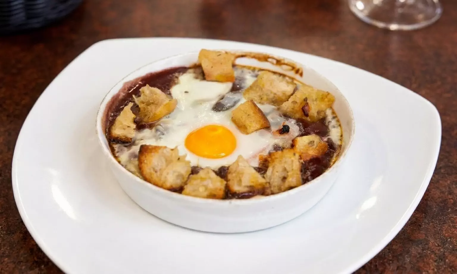 Dégustez des spécialités du terroir avec un menu complet en duo