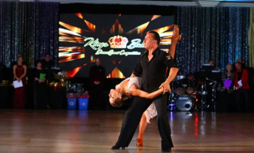 Image 2: Dance class packages for any event