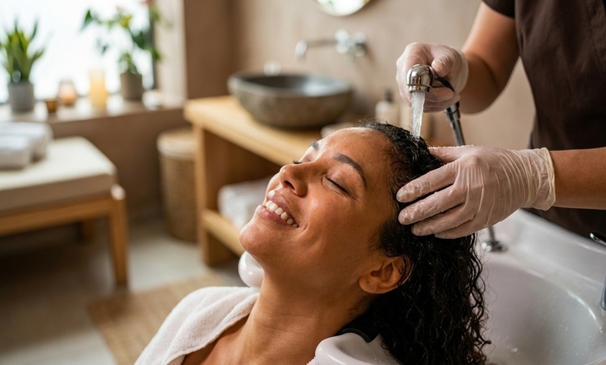 Image 8: 60-Minute or 90 Minute Scalp Massage or Water Scalp Therapy Head Spa