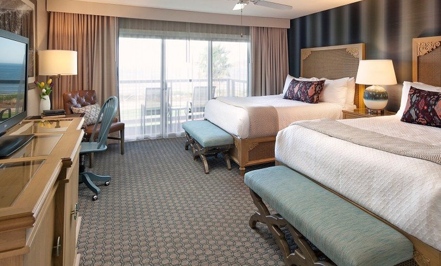 Image 15: Pismo Beach Clifftop Hotel with Ocean Views