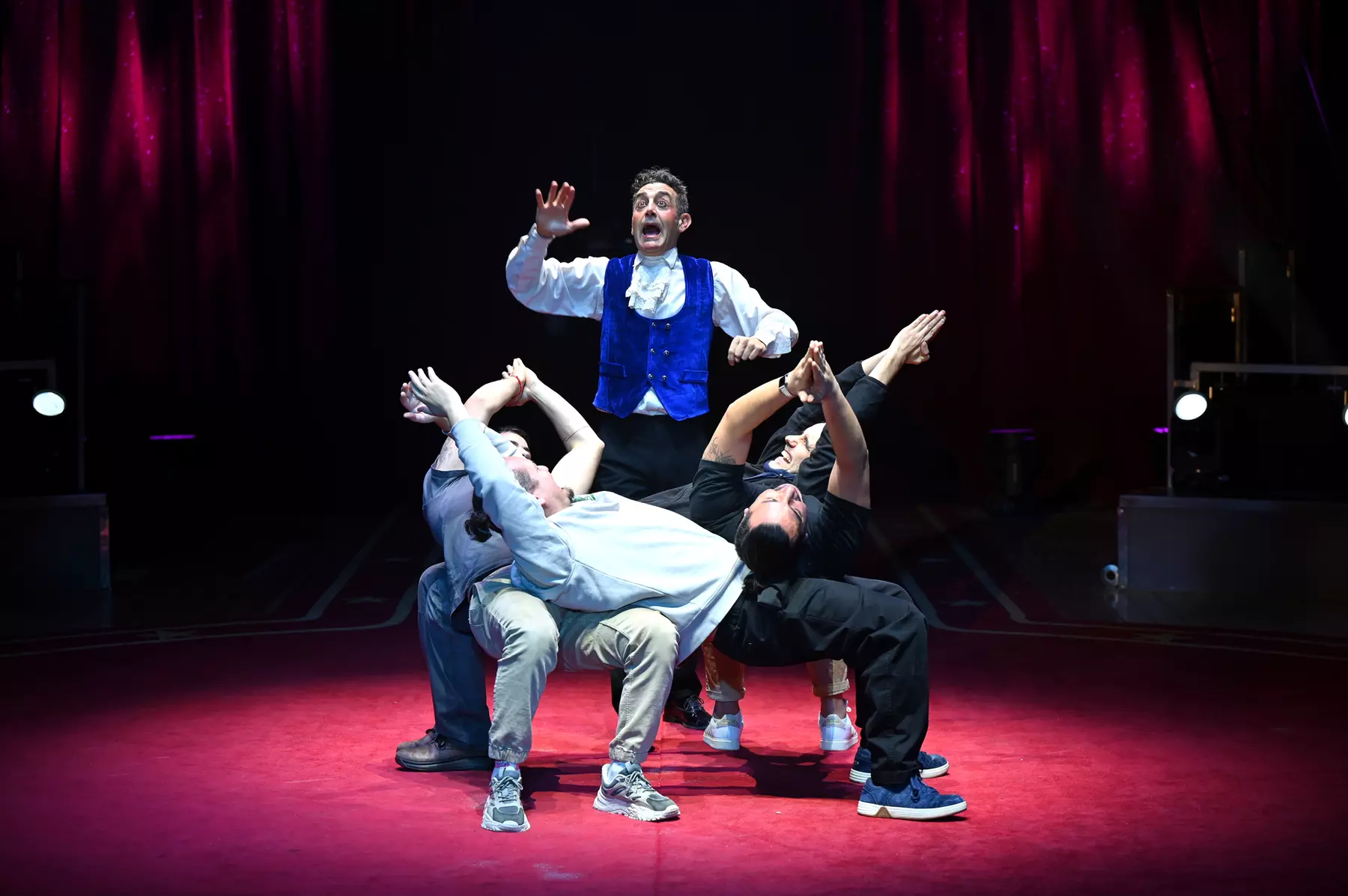 "Viva el circo": entrada para niño o adulto en marzo en Pamplona