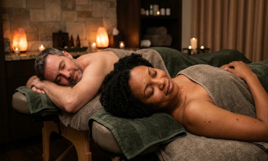 Image 4: Relaxing Couples Massage with Essential Oils and Hot Pack