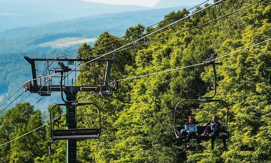 Image 5: Burke Mountain Hotel: Ski-In/Out, Vermont Northeast Kingdom