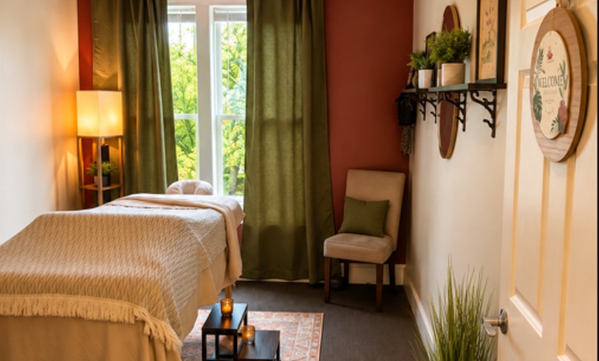 Image 3: Relieve Muscle Tension with 60- or 90-Min Therapeutic Massage Sessions