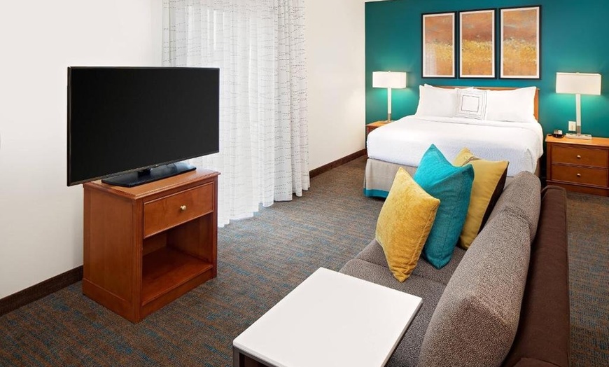 Image 17: Harrisburg Suites near Hersheypark with Free Breakfast