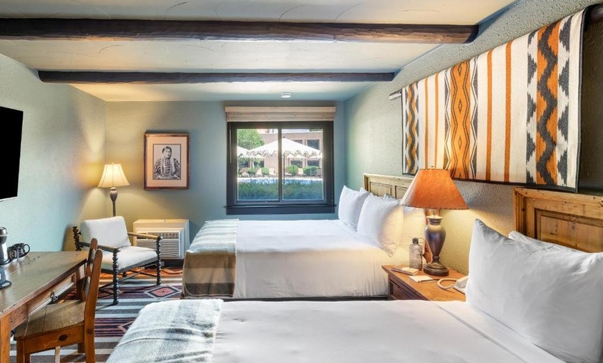 Image 11: Santa Fe Hotel with Mountain Views & Outdoor Pool