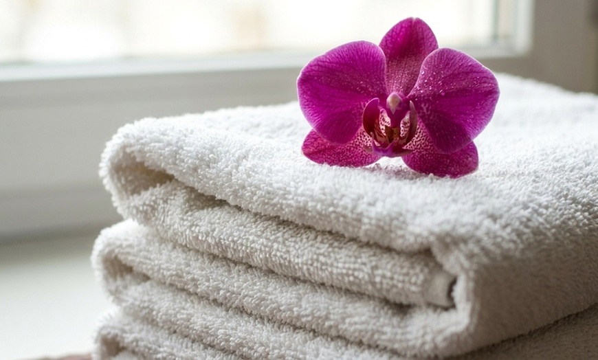 Image 8: Up to 55% Off on Couples Massage at Healthy Spa
