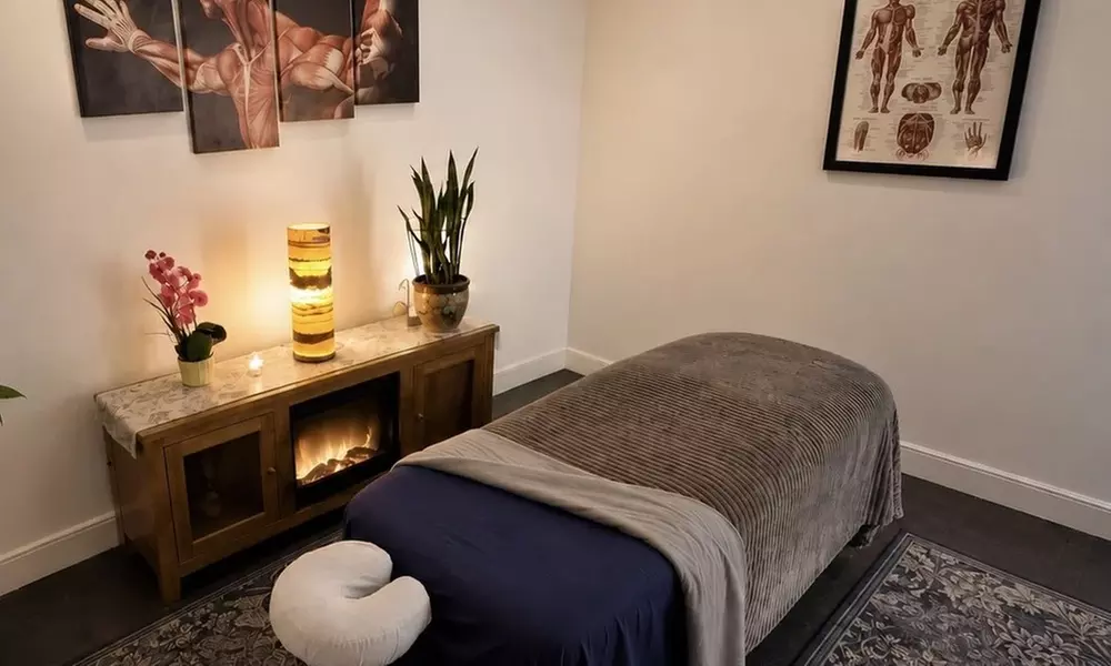 Relax with a 60min or 90min Deep Tissue Massage Experience